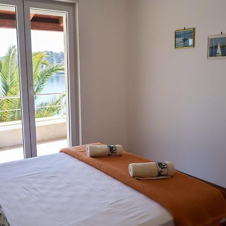 Apartman Klara Lumbarda Luaran gambar