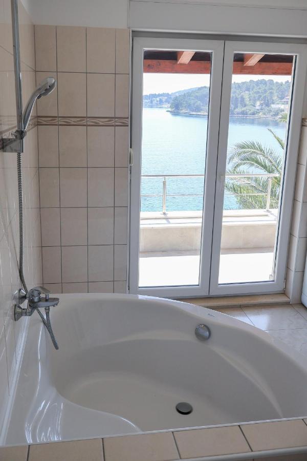 Apartman Klara Lumbarda Luaran gambar